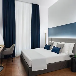 M20 Boutique 2*, Milaan Italië